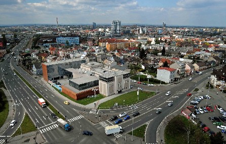 100.jpg